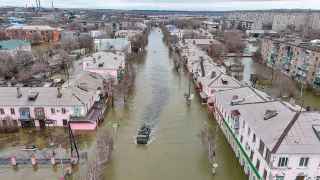 Орск, затопленный после прорыва дамбы 